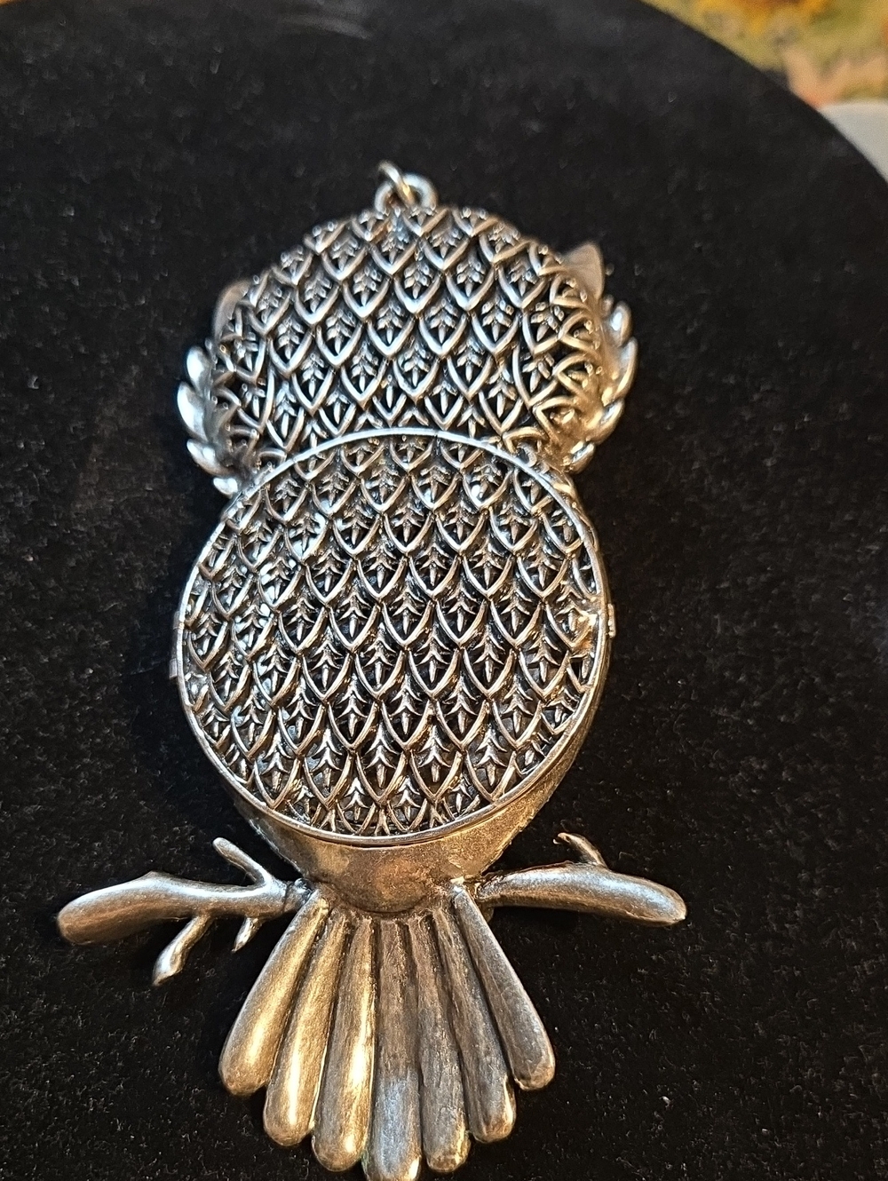 Rara Avis Iris Apfel Bejeweled Owl Statement Perfume Pendant - Picture 2 of 6